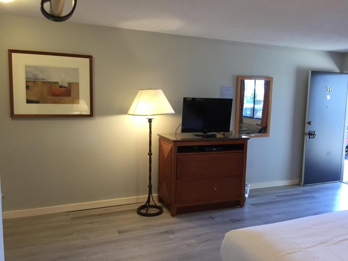Vip Motel Parksville Eksteriør billede